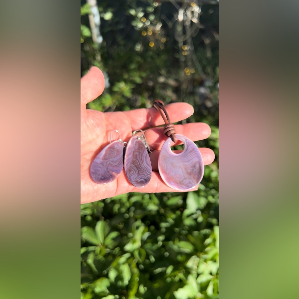 Purple Wampum shell pendant necklace, handmade💜 - Picture 12 of 17